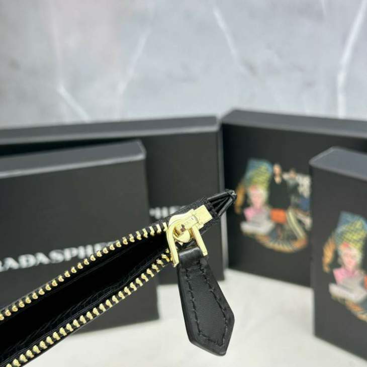 Picture of Prada Wallets _SKUfw167308125fw